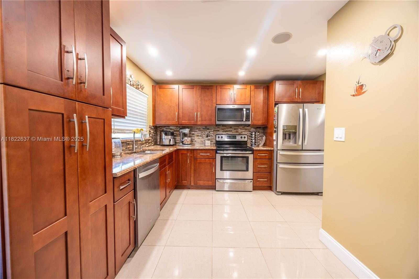 Small Image of 11351 NORTH WEST 37TH ST, Coral Springs Number 4