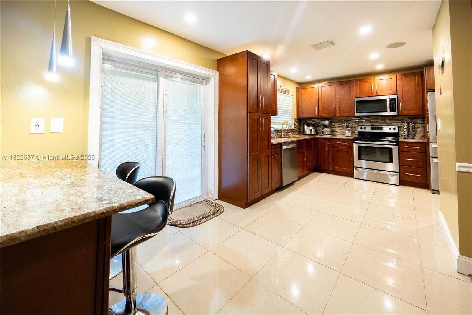 Small Image of 11351 NORTH WEST 37TH ST, Coral Springs Number 5