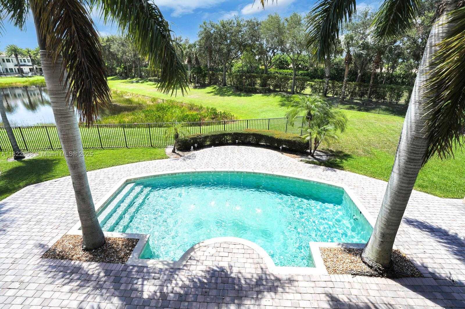 Small Image of 11844 FOXBRIAR LAKE TRL, Boynton Beach Number 26