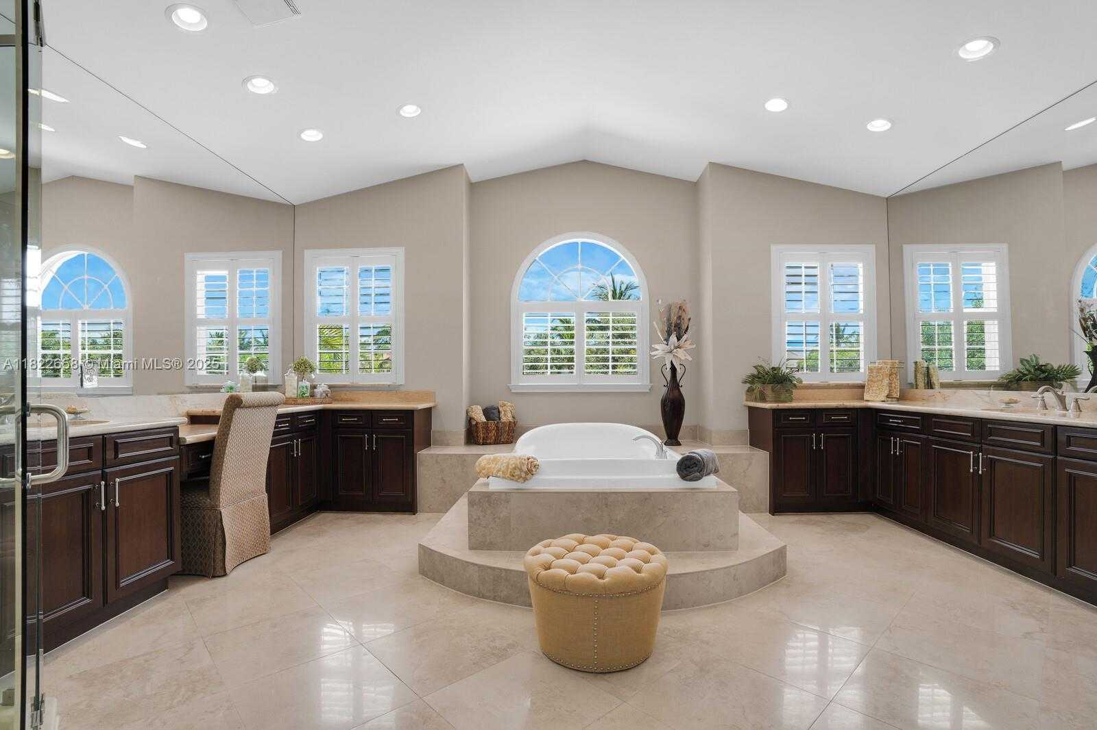 Small Image of 11844 FOXBRIAR LAKE TRL, Boynton Beach Number 29