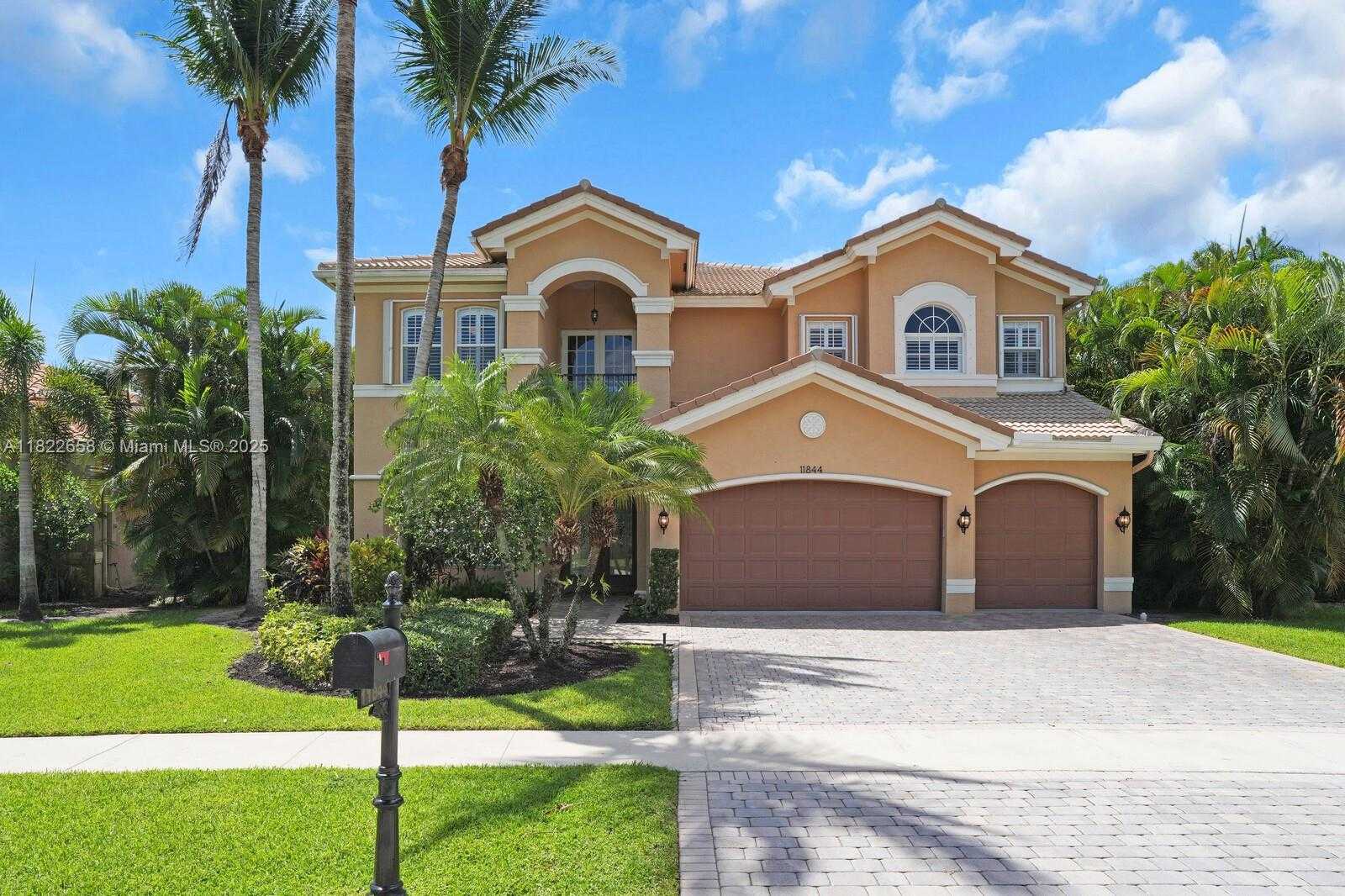 Small Image of 11844 FOXBRIAR LAKE TRL, Boynton Beach Number 3
