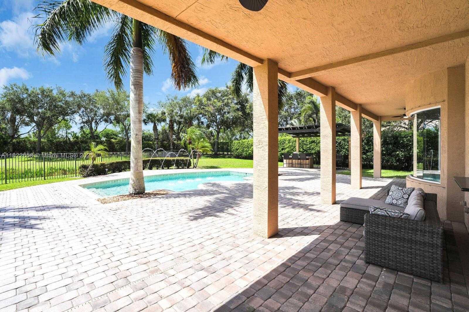 Small Image of 11844 FOXBRIAR LAKE TRL, Boynton Beach Number 45