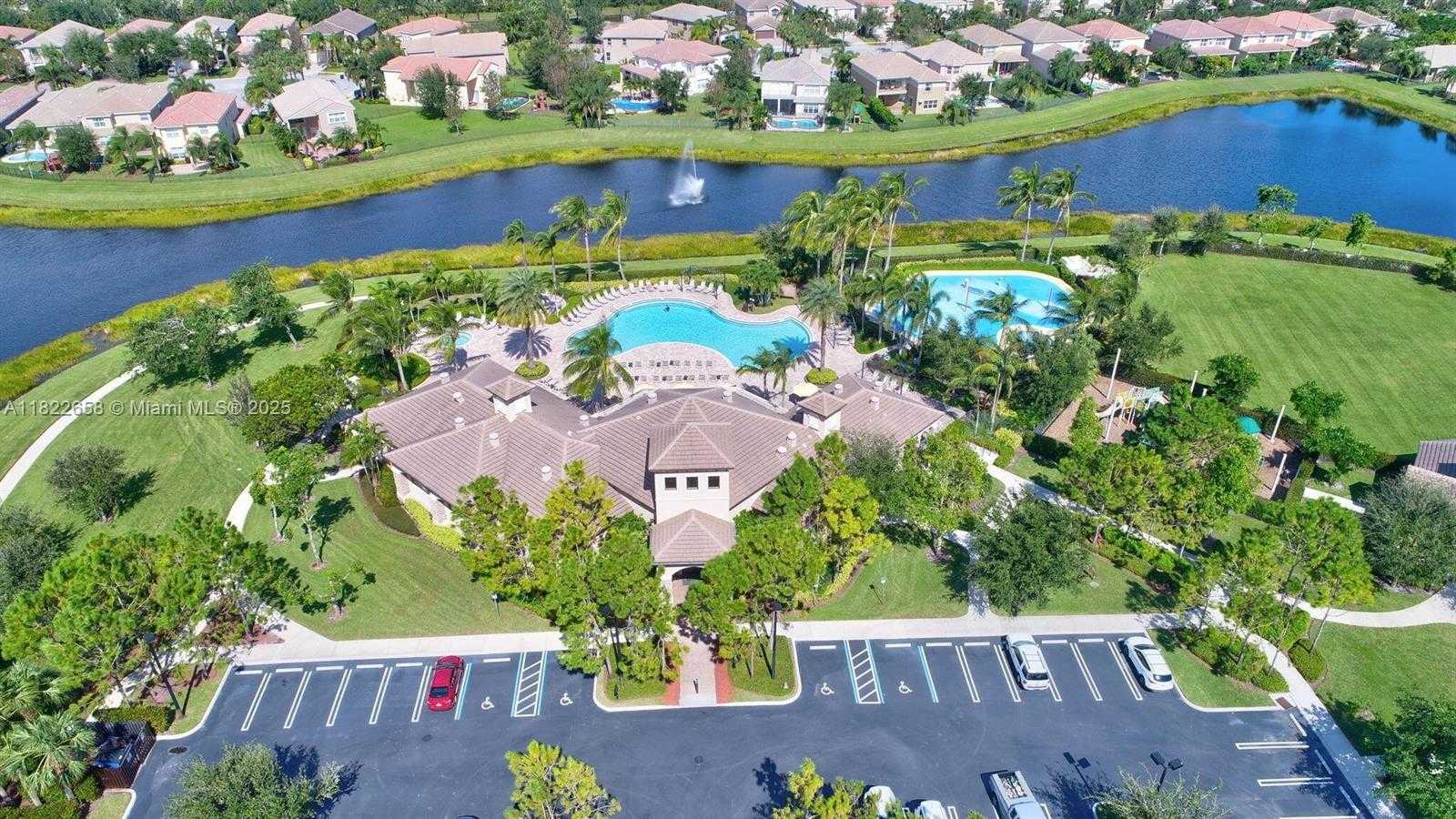 Small Image of 11844 FOXBRIAR LAKE TRL, Boynton Beach Number 62