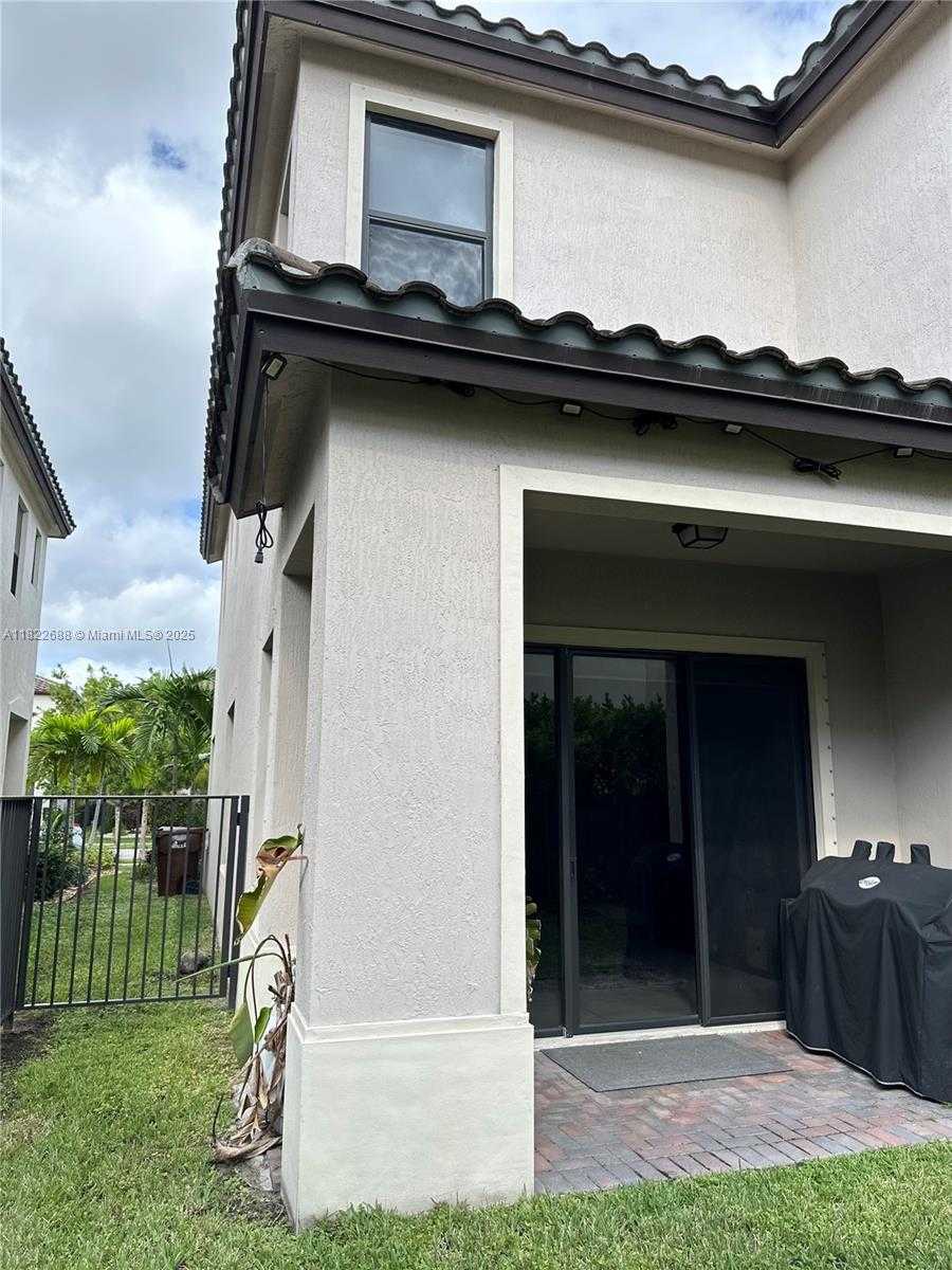 Small Image of 3278 WEST 97TH TER, Hialeah Number 17