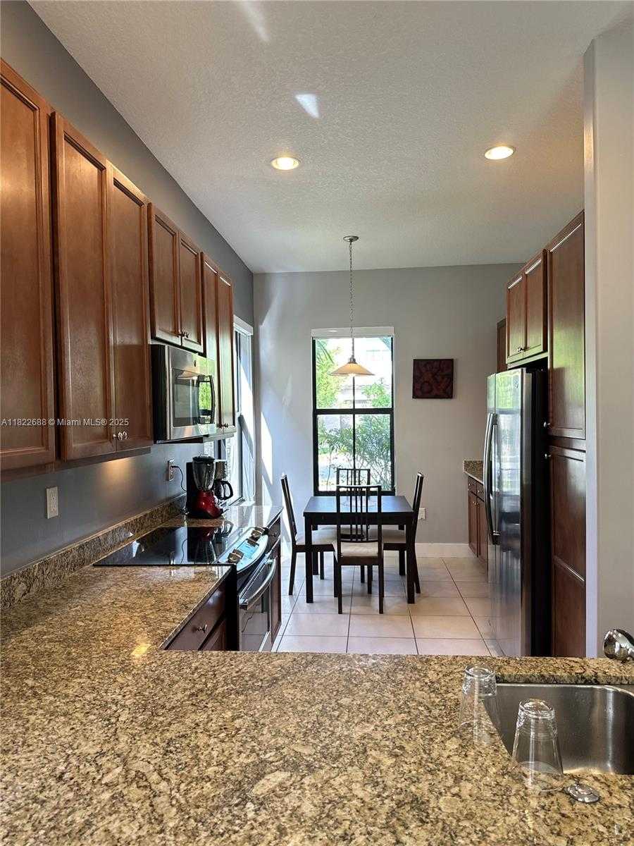 Small Image of 3278 WEST 97TH TER, Hialeah Number 23