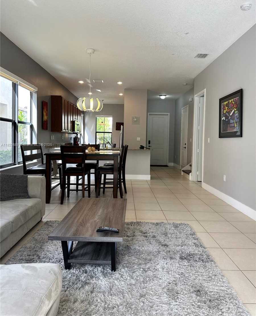 Small Image of 3278 WEST 97TH TER, Hialeah Number 29