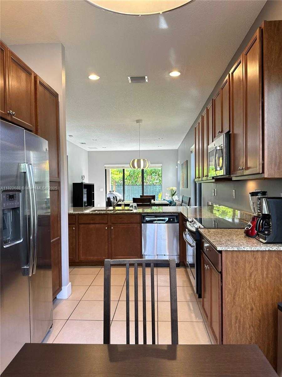 Small Image of 3278 WEST 97TH TER, Hialeah Number 32