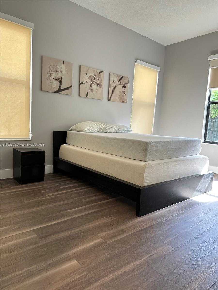 Small Image of 3278 WEST 97TH TER, Hialeah Number 46