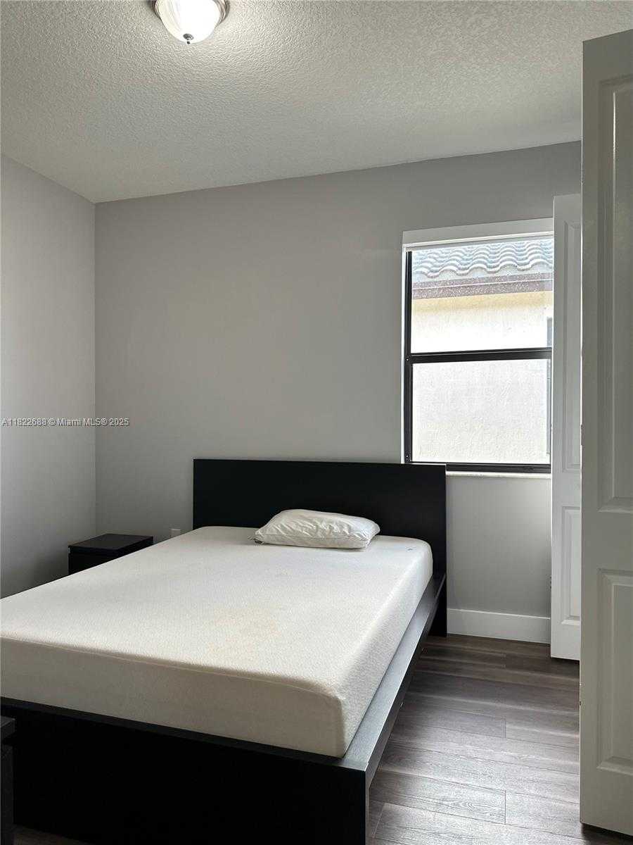 Small Image of 3278 WEST 97TH TER, Hialeah Number 50