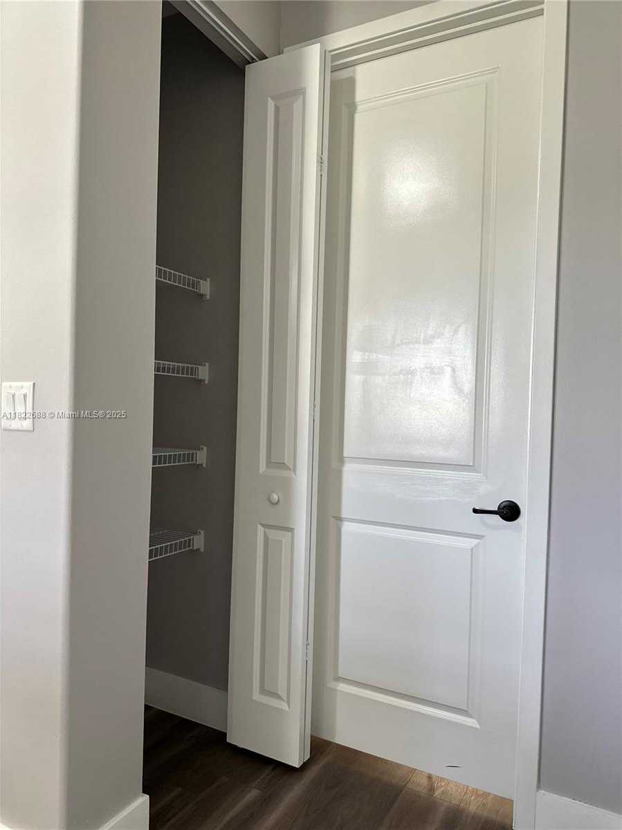 Small Image of 3278 WEST 97TH TER, Hialeah Number 53