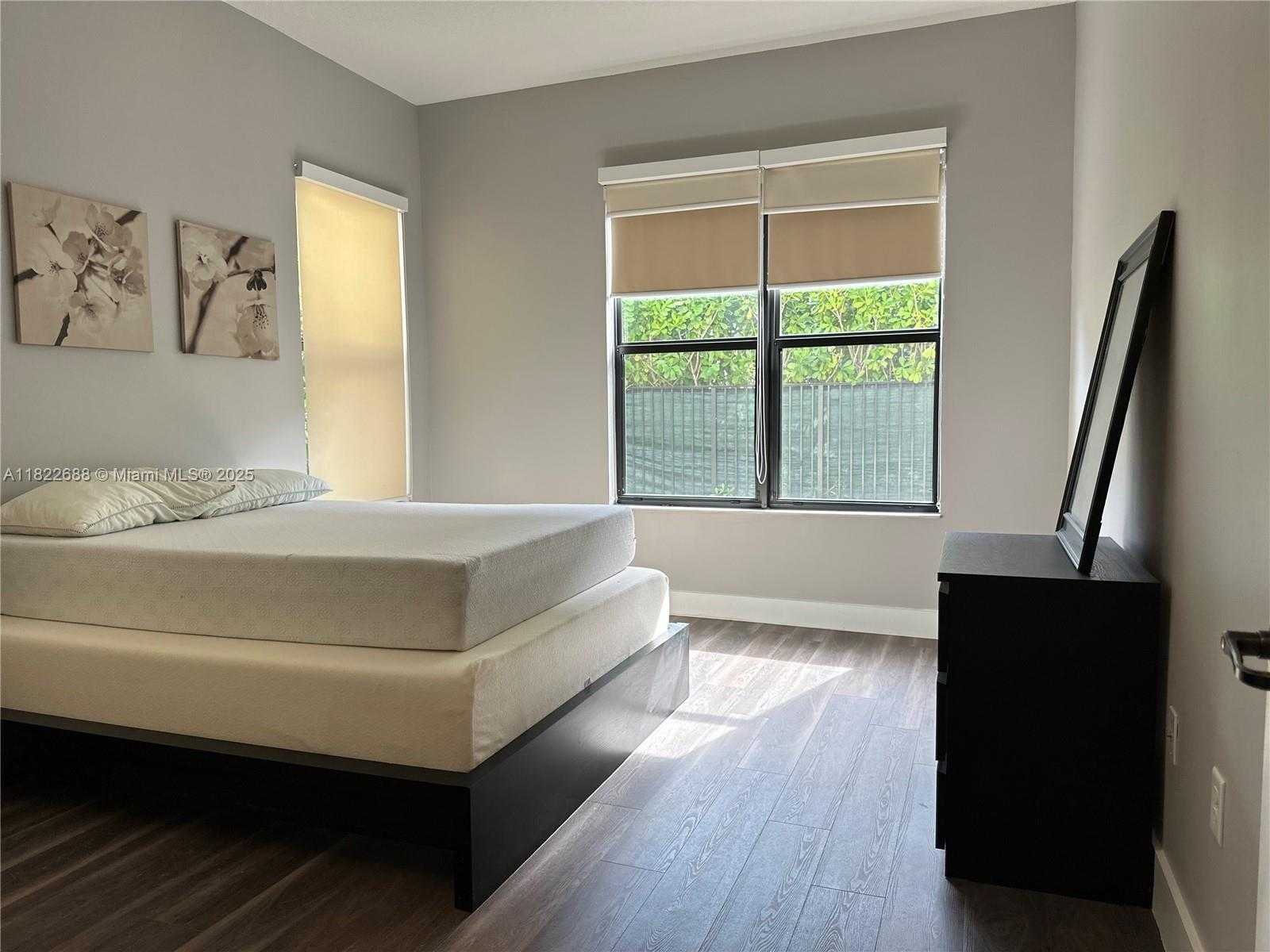 Small Image of 3278 WEST 97TH TER, Hialeah Number 54