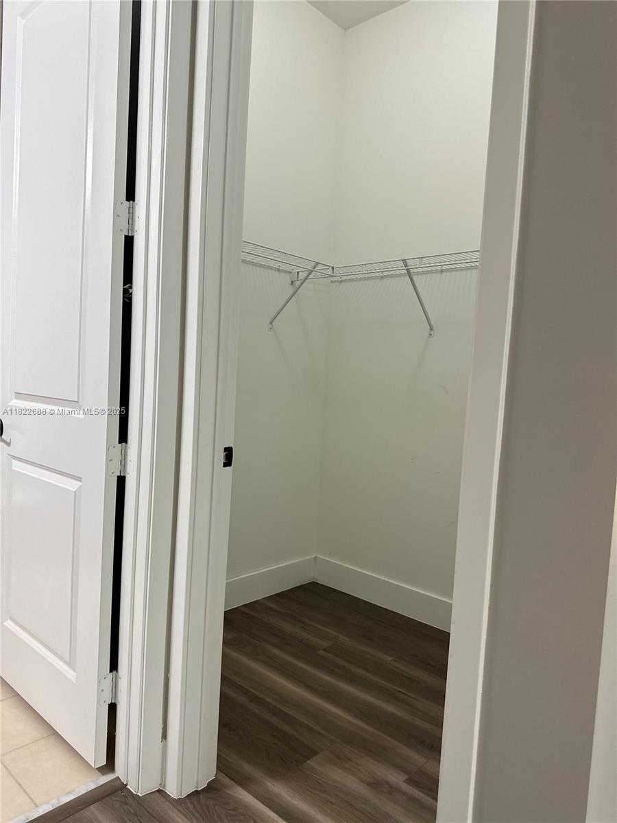 Small Image of 3278 WEST 97TH TER, Hialeah Number 68