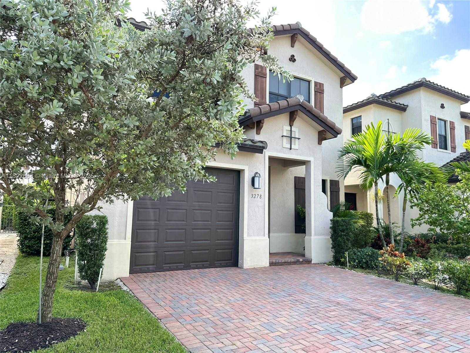 Small Image of 3278 WEST 97TH TER, Hialeah Number 7