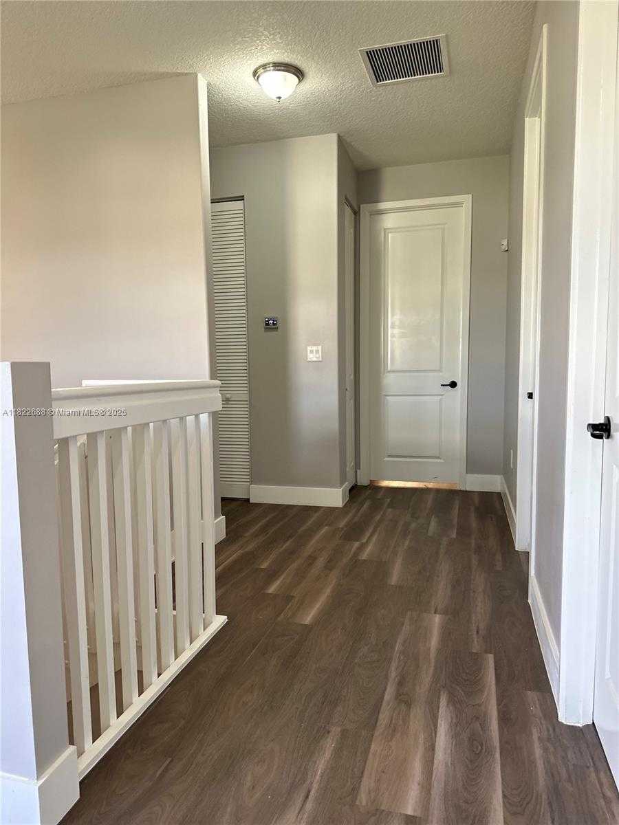 Small Image of 3278 WEST 97TH TER, Hialeah Number 70