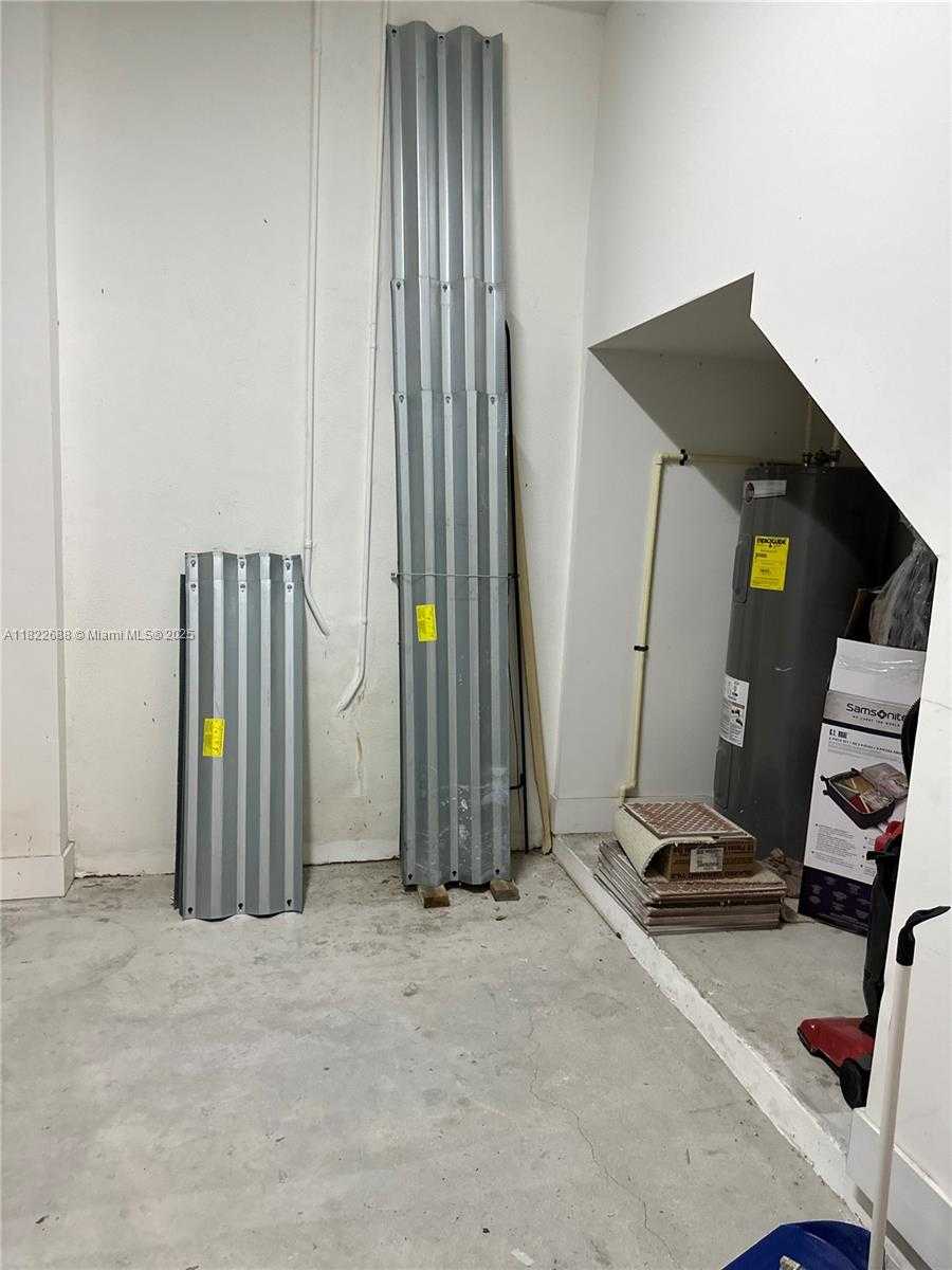 Small Image of 3278 WEST 97TH TER, Hialeah Number 75