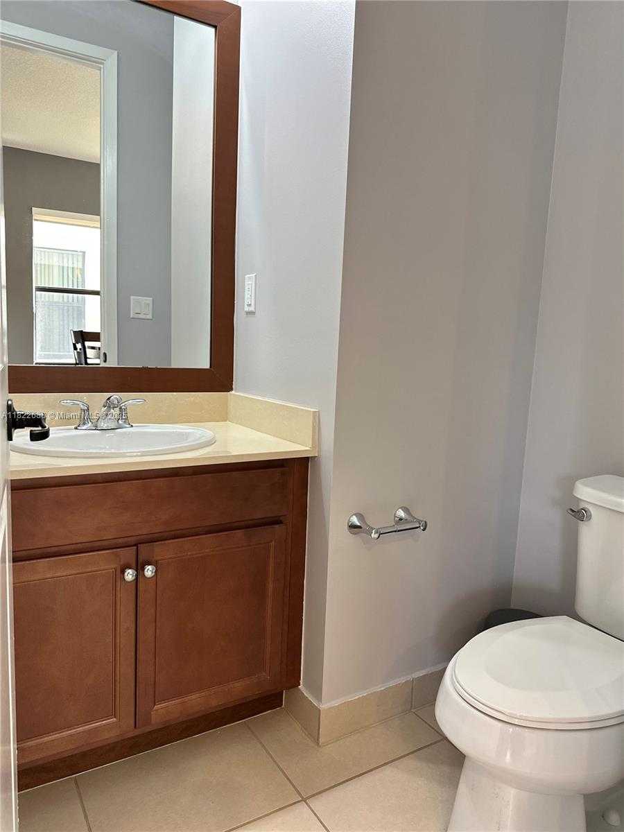 Small Image of 3278 WEST 97TH TER, Hialeah Number 81