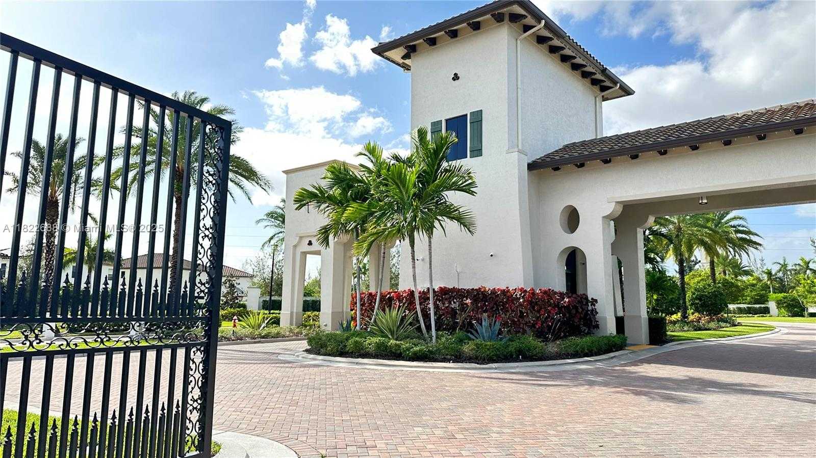 Small Image of 3278 WEST 97TH TER, Hialeah Number 86