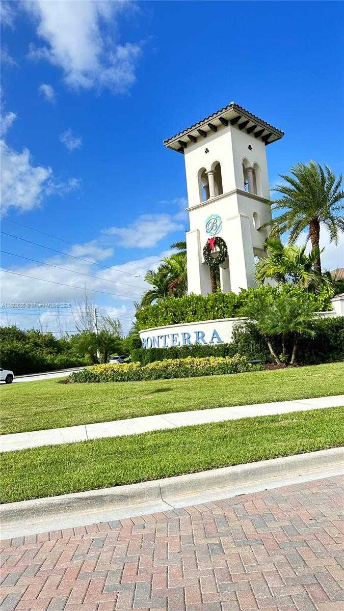 Small Image of 3278 WEST 97TH TER, Hialeah Number 96
