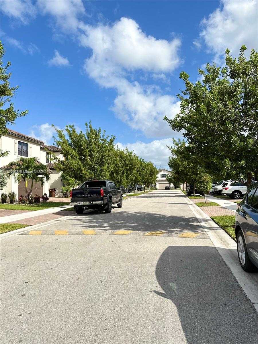Small Image of 3278 WEST 97TH TER, Hialeah Number 98