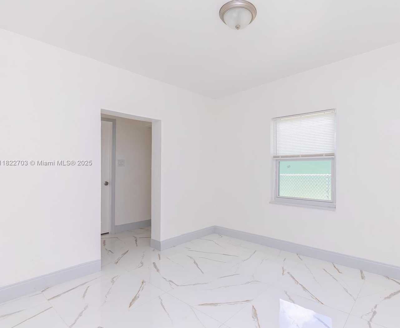 Small Image of 1758 NORTH EAST 183RD ST, North Miami Beach Number 10