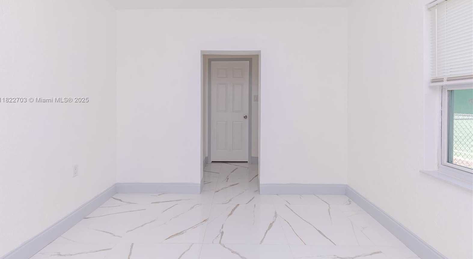 Small Image of 1758 NORTH EAST 183RD ST, North Miami Beach Number 11