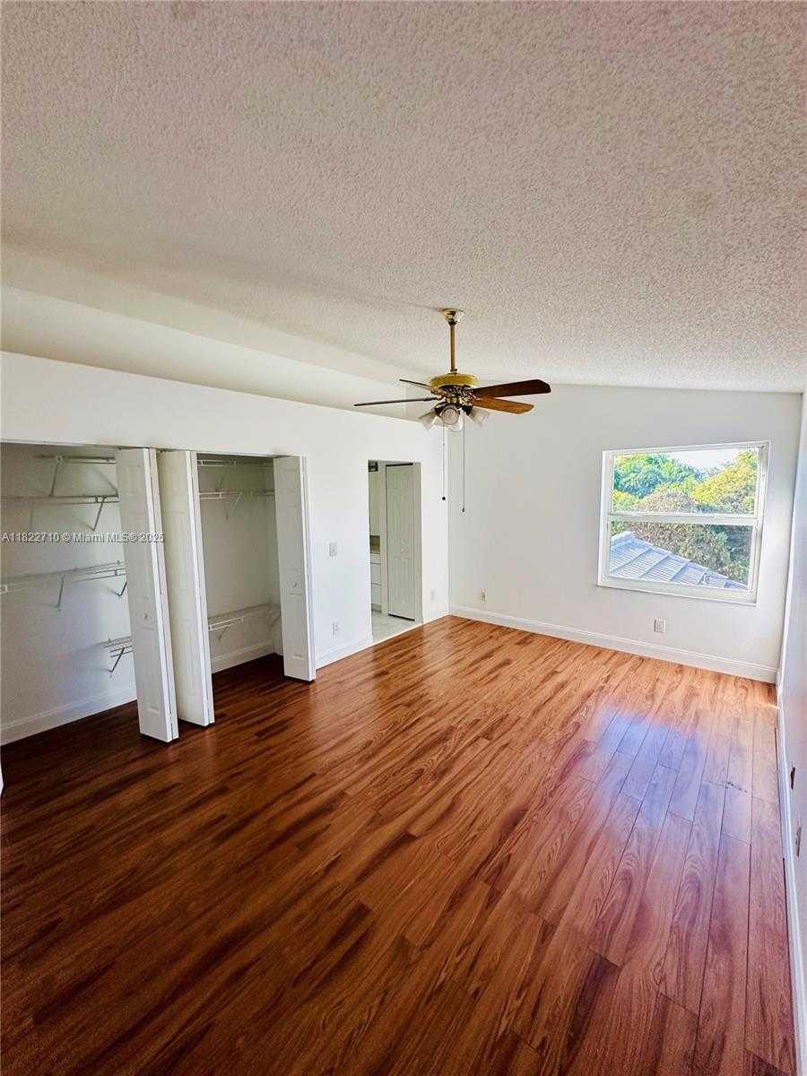 Small Image of 18961 NORTH WEST 22ND ST, Pembroke Pines Number 23