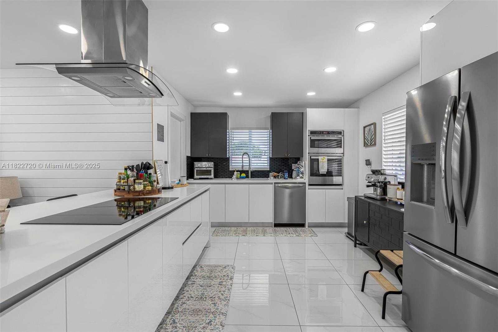 Small Image of 10371 SOUTH WEST 44TH ST, Miami Number 12