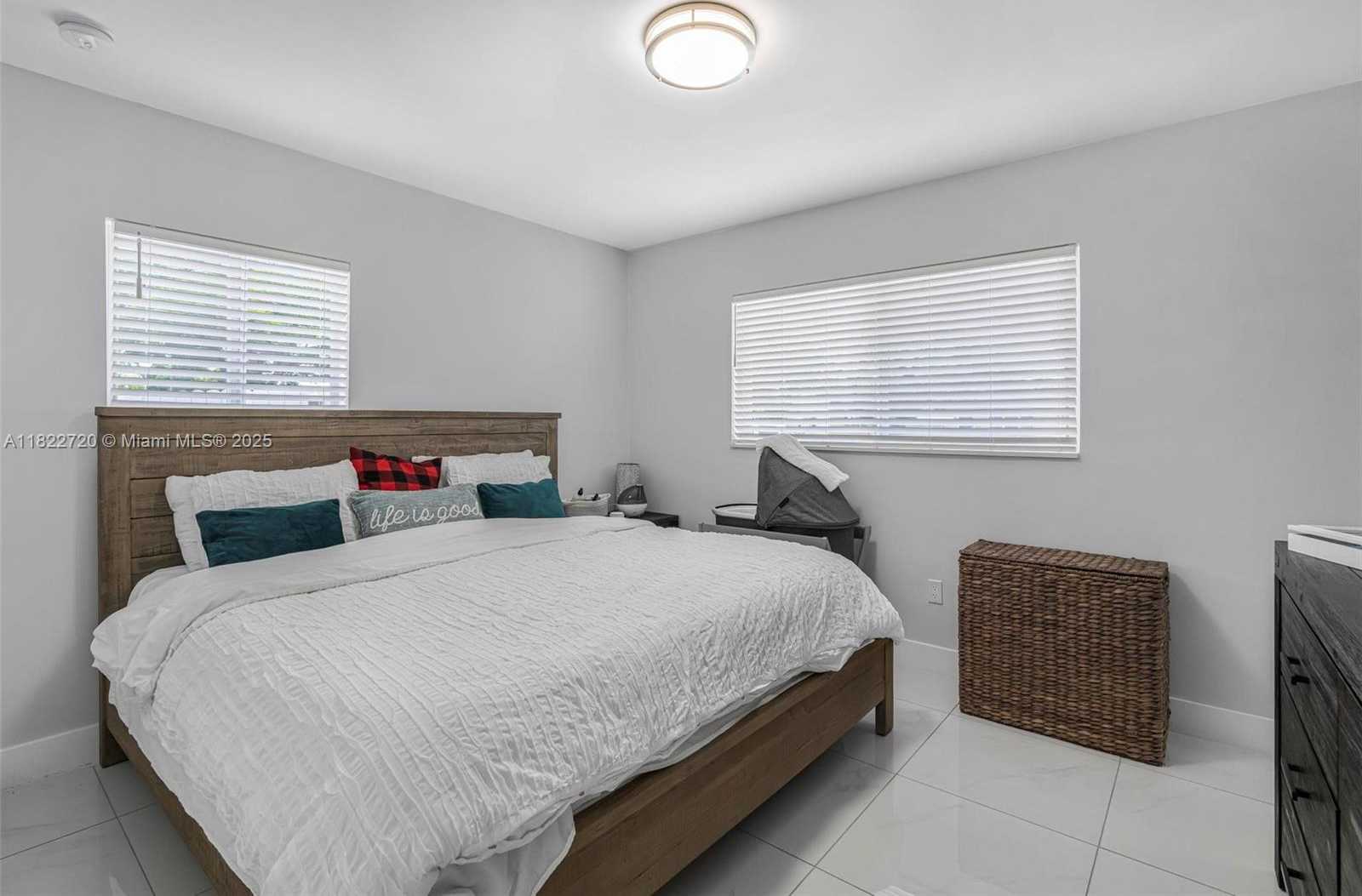 Small Image of 10371 SOUTH WEST 44TH ST, Miami Number 16