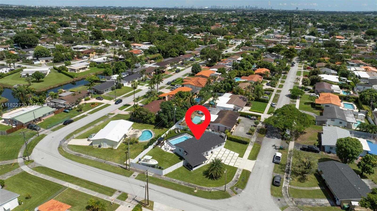 Small Image of 10371 SOUTH WEST 44TH ST, Miami Number 32