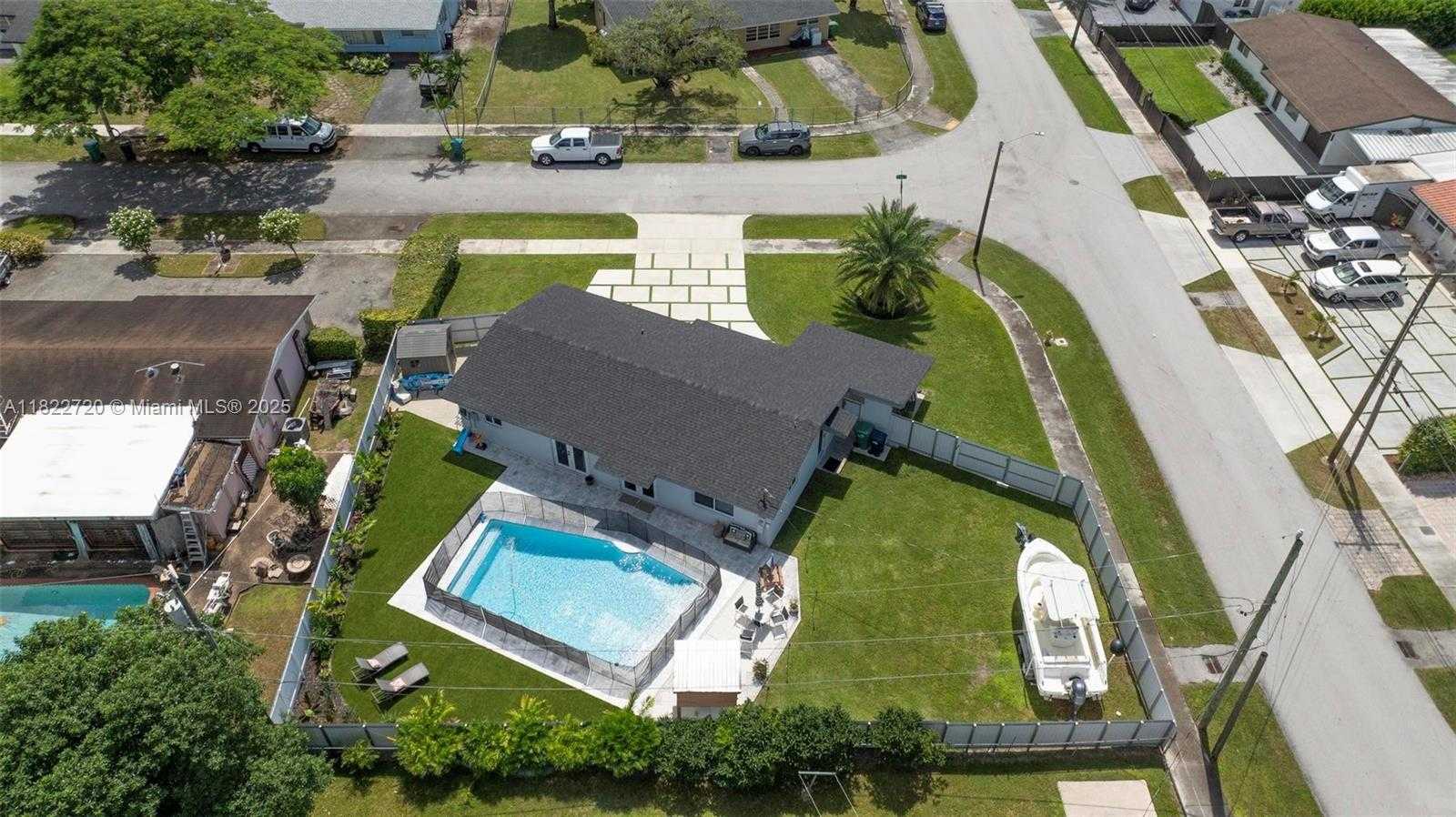 Small Image of 10371 SOUTH WEST 44TH ST, Miami Number 34
