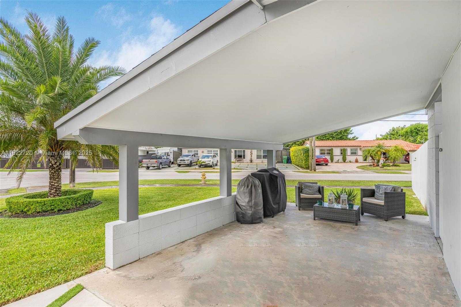Small Image of 10371 SOUTH WEST 44TH ST, Miami Number 5