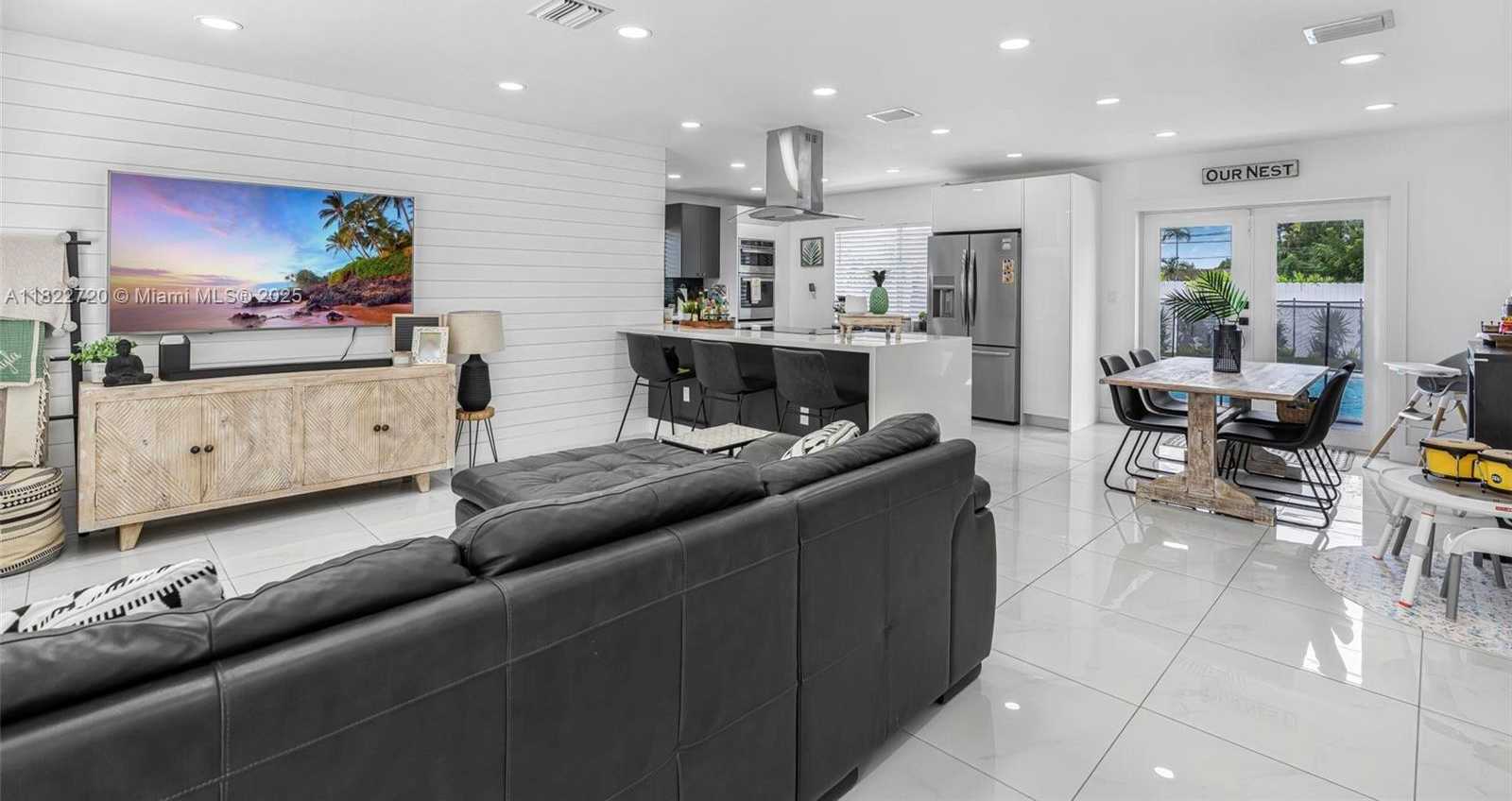 Small Image of 10371 SOUTH WEST 44TH ST, Miami Number 8