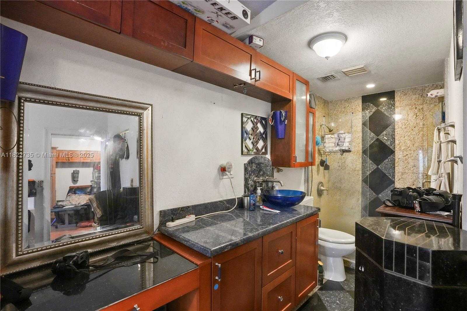 Small Image of 2846 WEST 75TH TER, Hialeah Number 11