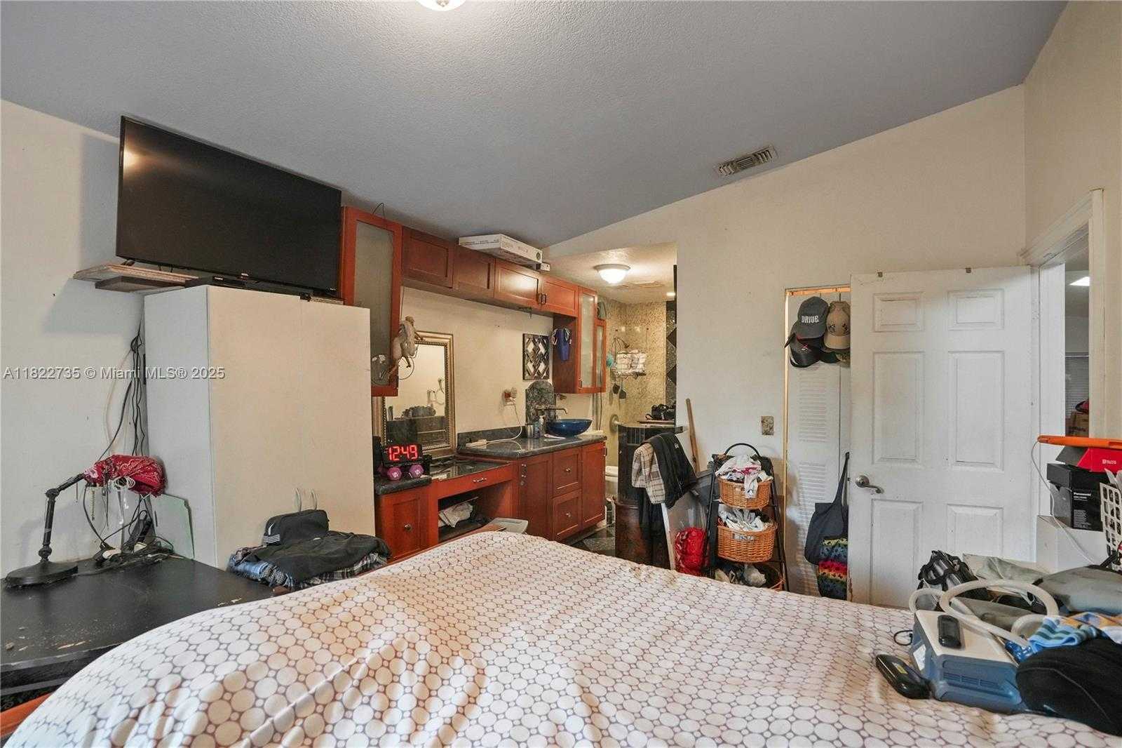 Small Image of 2846 WEST 75TH TER, Hialeah Number 9