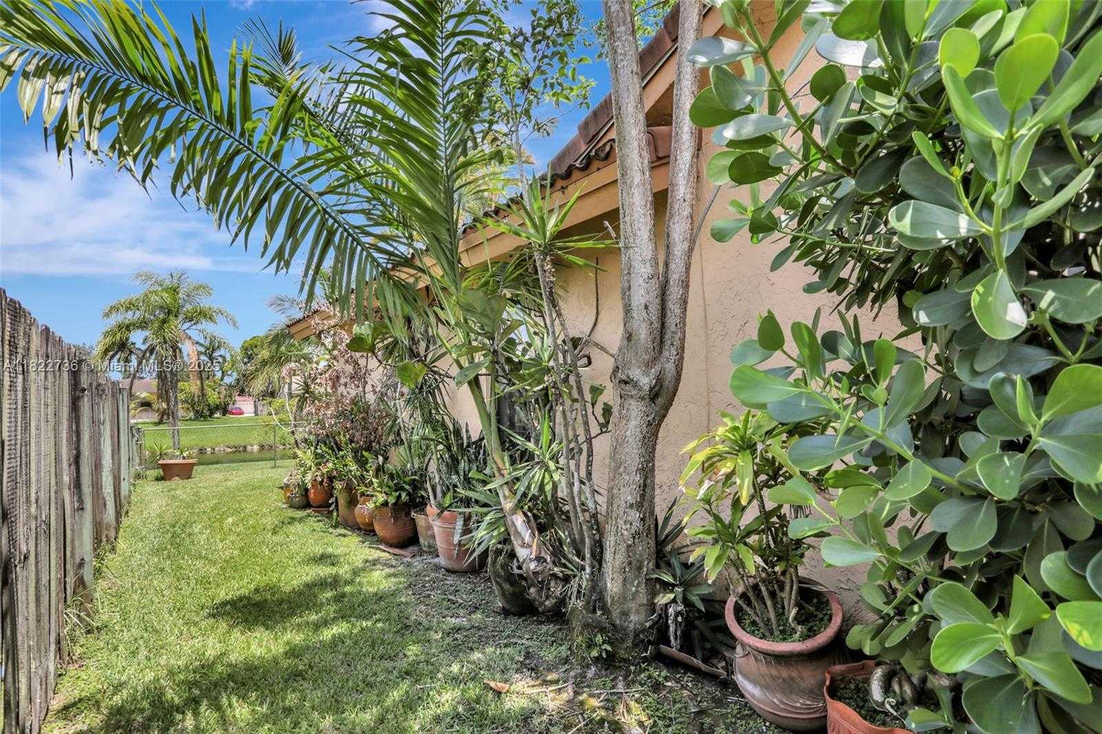 Small Image of 1180 NORTH WEST 100TH WAY, Plantation Number 38