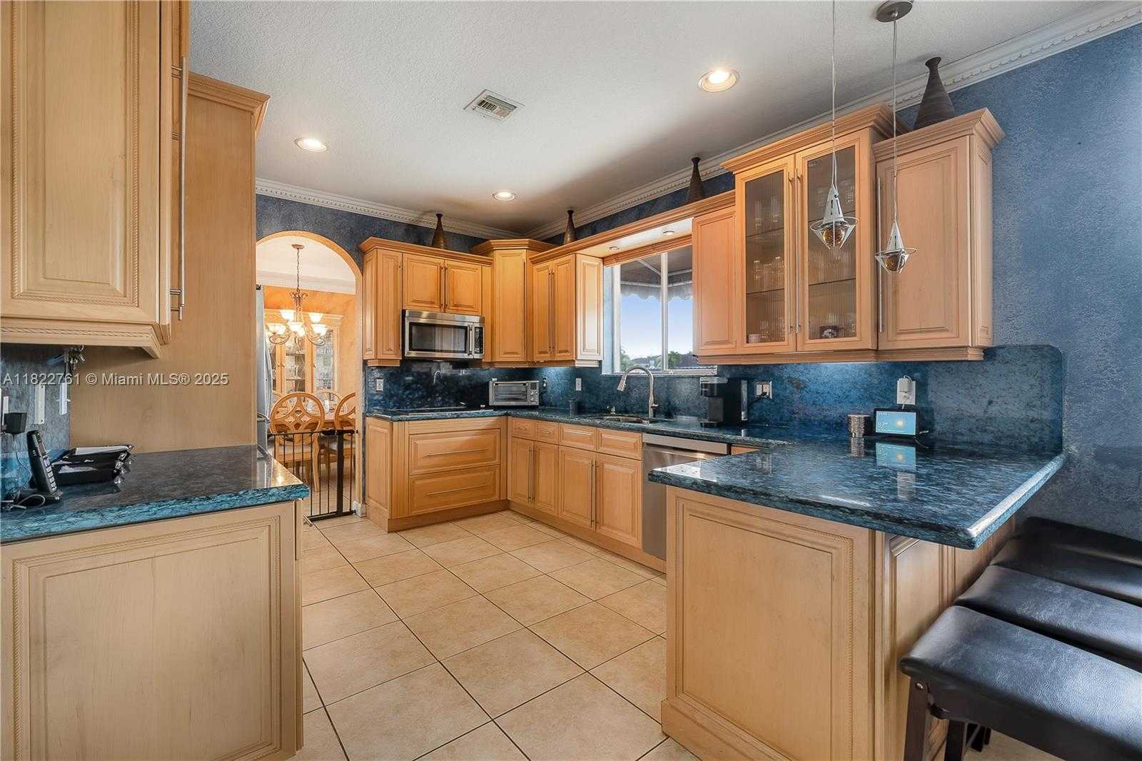 Small Image of 15210 SOUTH WEST 15TH ST, Miami Number 11