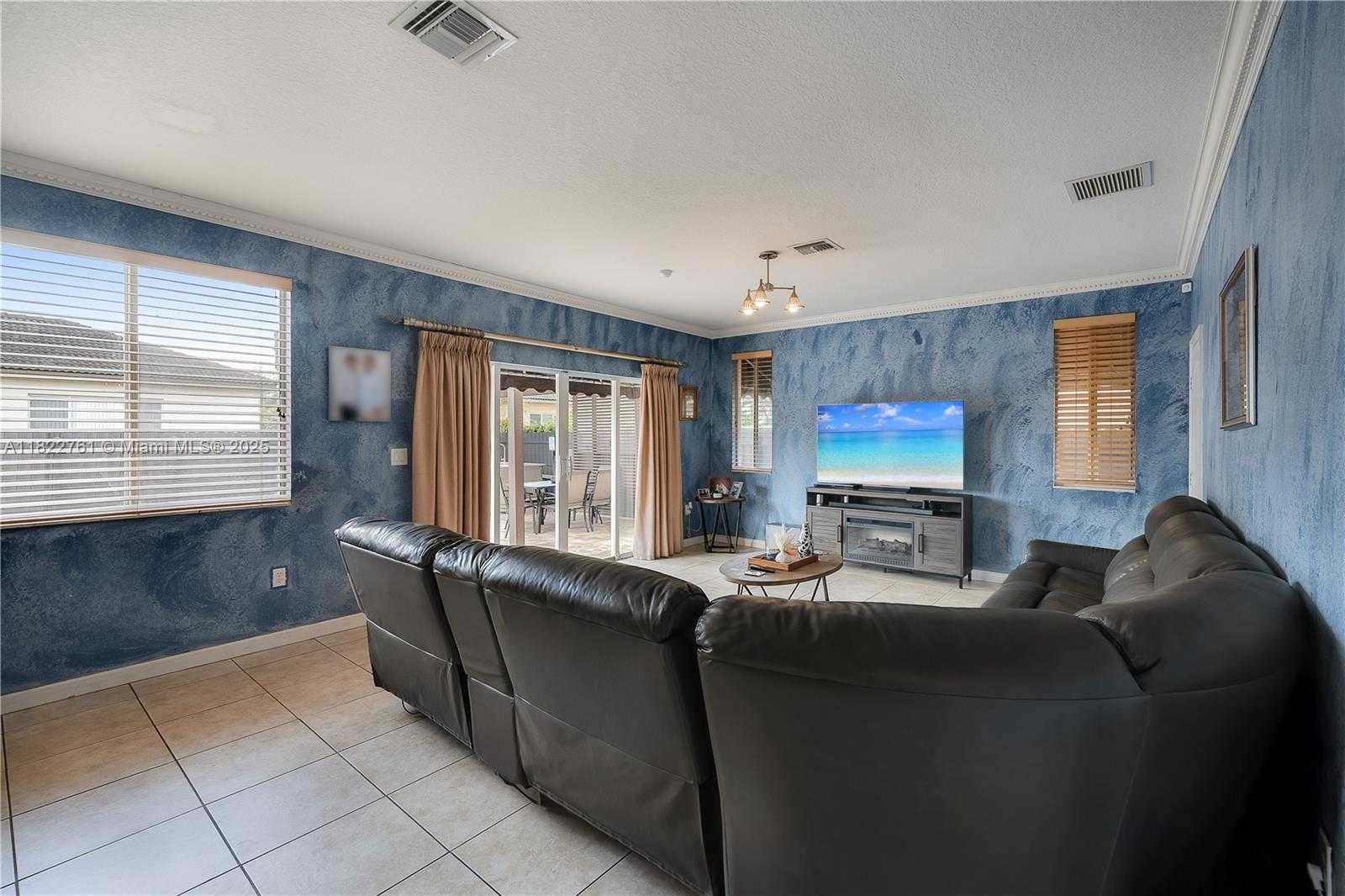 Small Image of 15210 SOUTH WEST 15TH ST, Miami Number 13