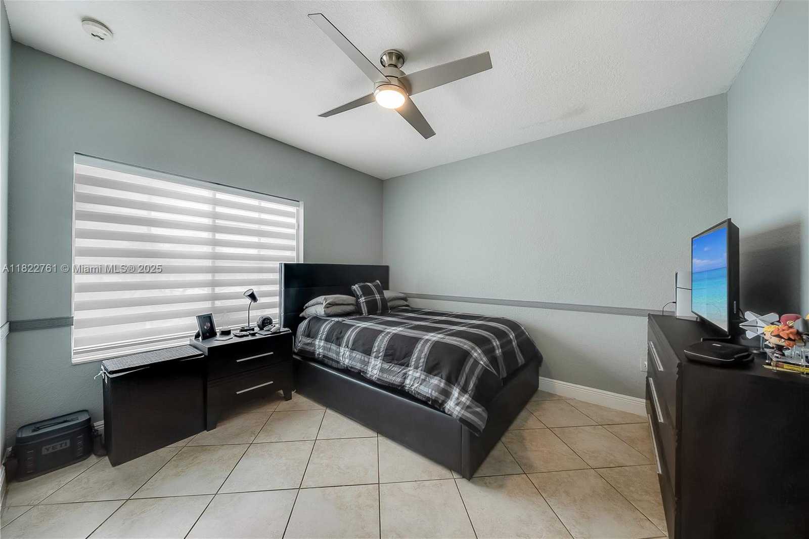 Small Image of 15210 SOUTH WEST 15TH ST, Miami Number 27