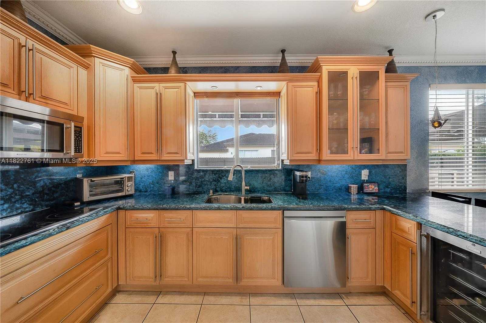 Small Image of 15210 SOUTH WEST 15TH ST, Miami Number 9