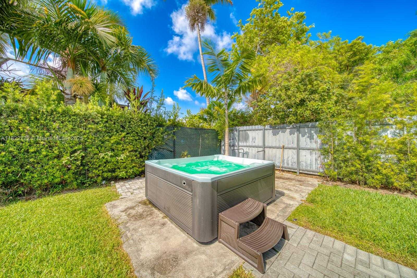 Small Image of 9104 SOUTH WEST 180TH ST, Palmetto Bay Number 25
