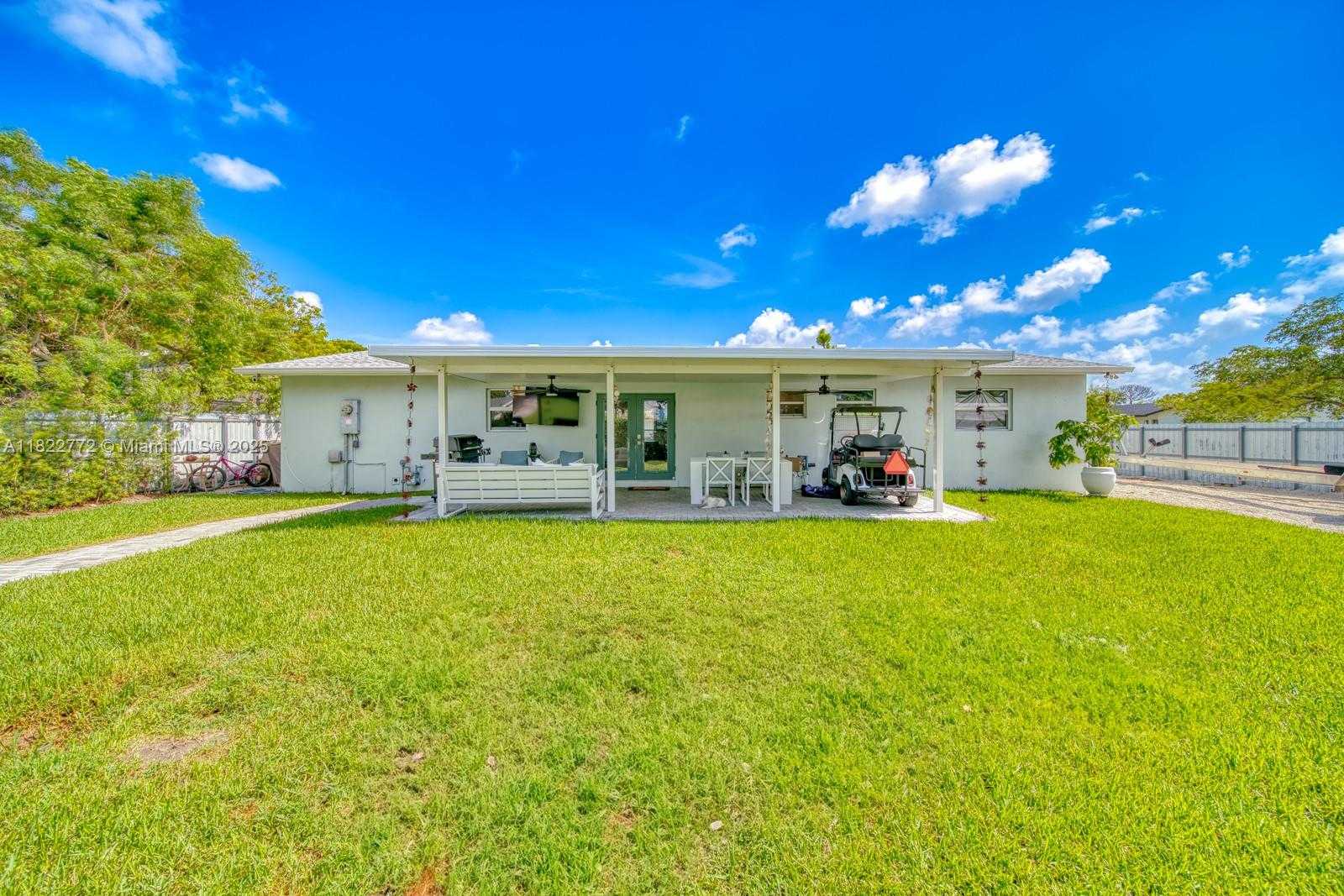 Small Image of 9104 SOUTH WEST 180TH ST, Palmetto Bay Number 27