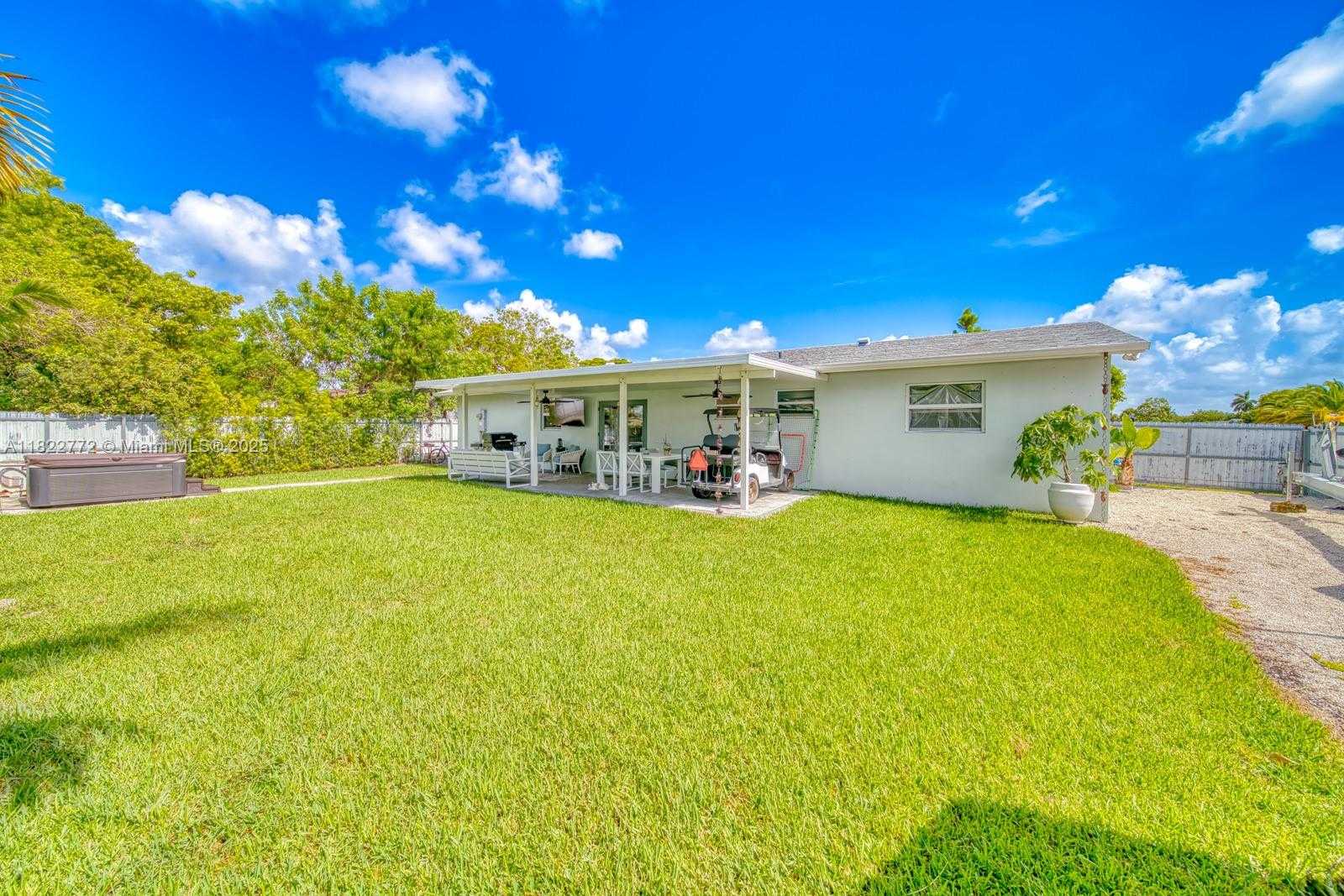 Small Image of 9104 SOUTH WEST 180TH ST, Palmetto Bay Number 28