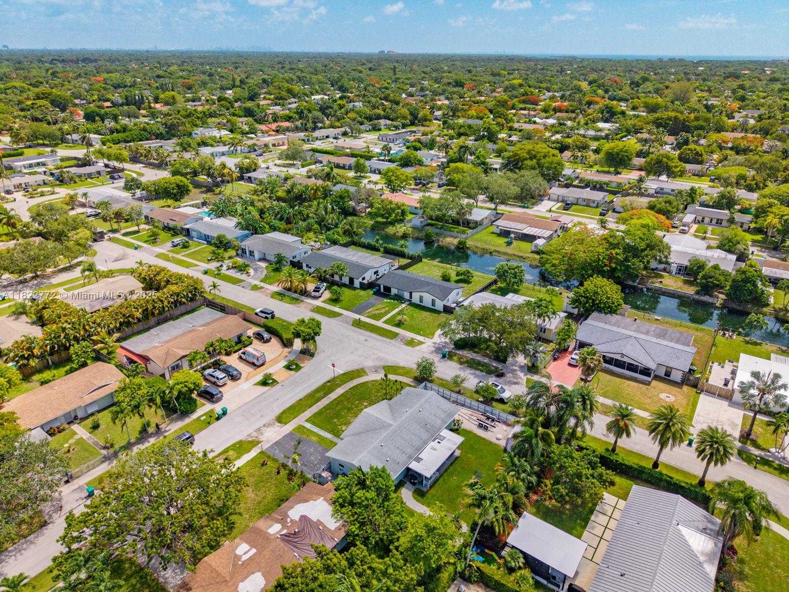 Small Image of 9104 SOUTH WEST 180TH ST, Palmetto Bay Number 32