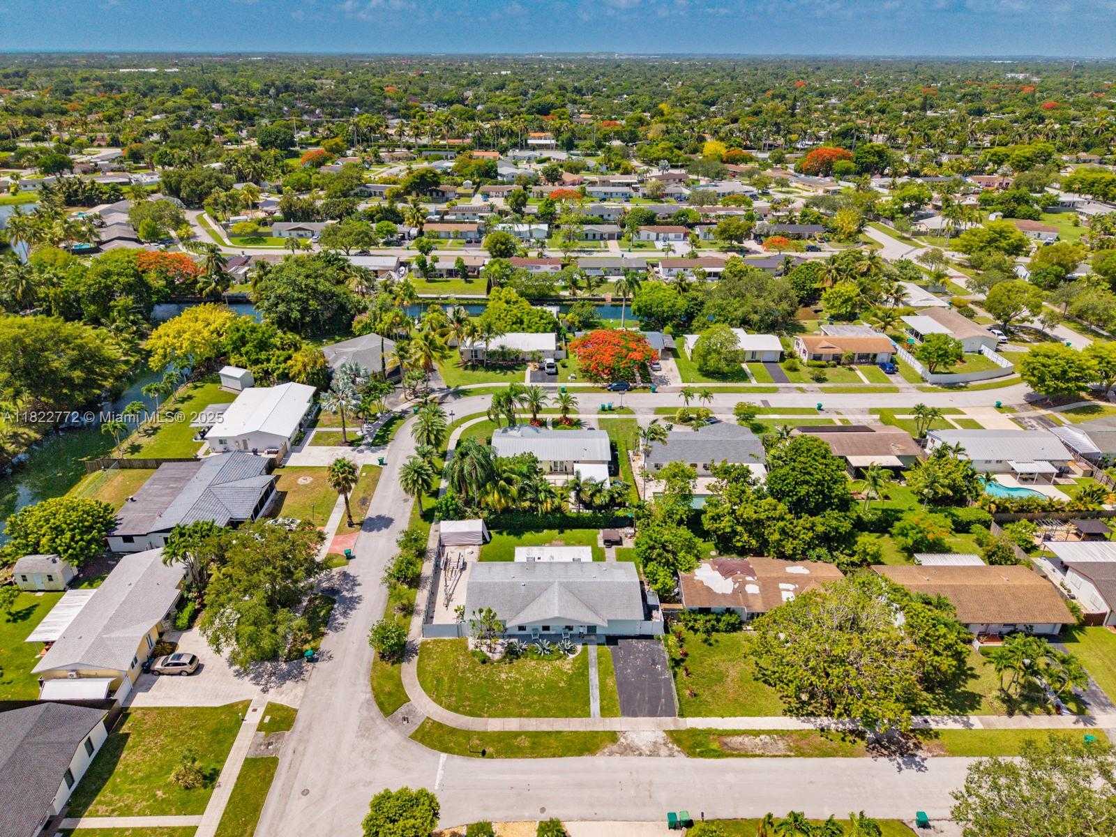 Small Image of 9104 SOUTH WEST 180TH ST, Palmetto Bay Number 36
