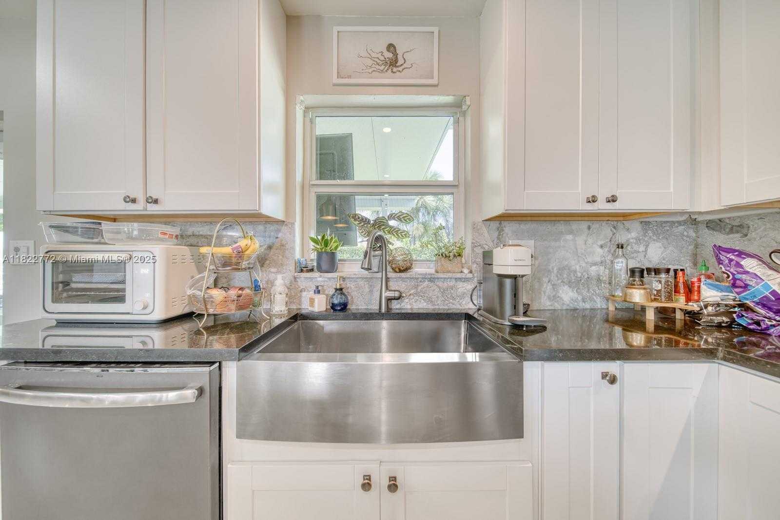 Small Image of 9104 SOUTH WEST 180TH ST, Palmetto Bay Number 9