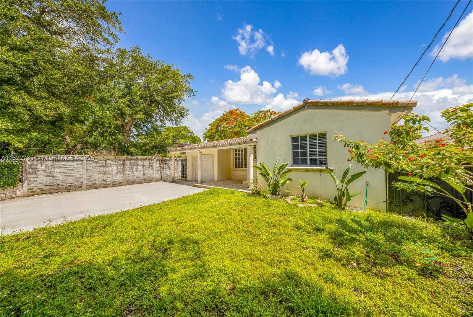 Small Image of 5781 SOUTH WEST 25TH ST, Miami Number 2