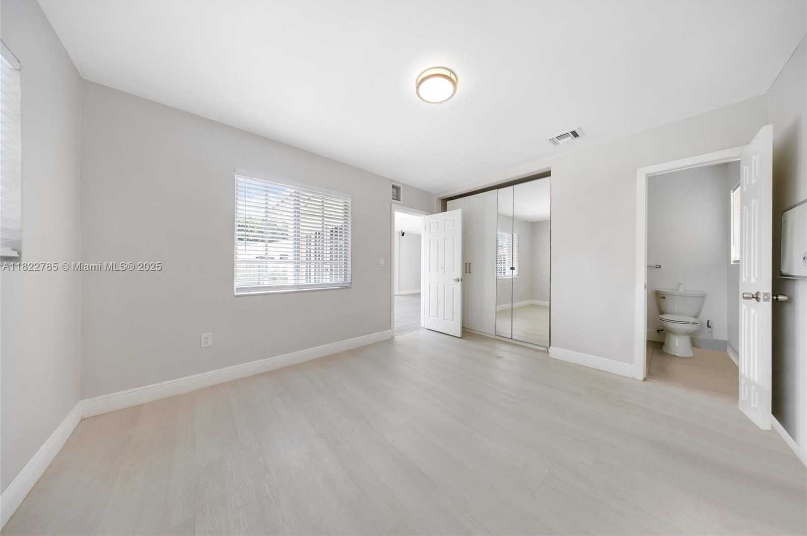 Small Image of 5781 SOUTH WEST 25TH ST, Miami Number 24