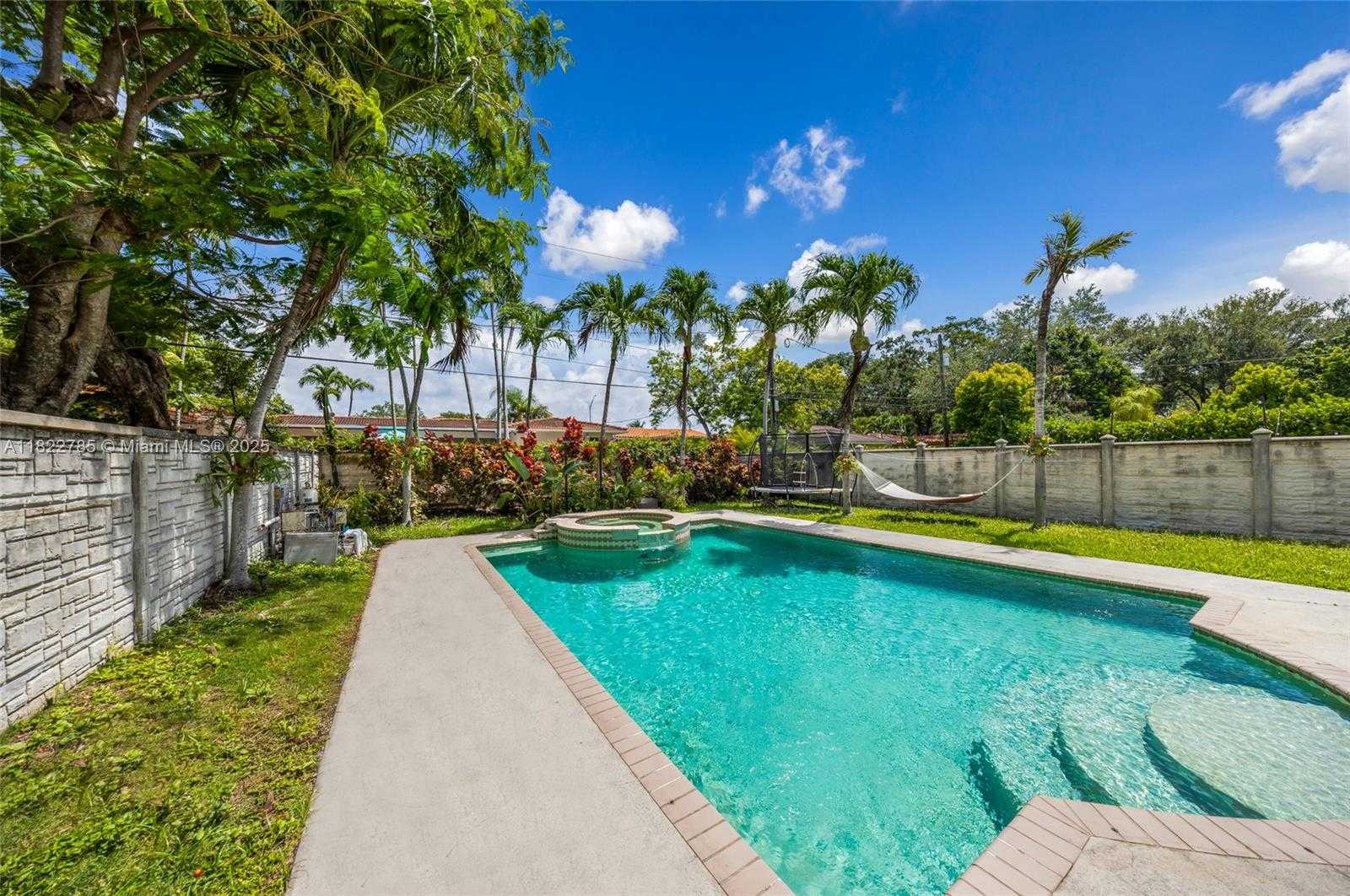 Small Image of 5781 SOUTH WEST 25TH ST, Miami Number 4