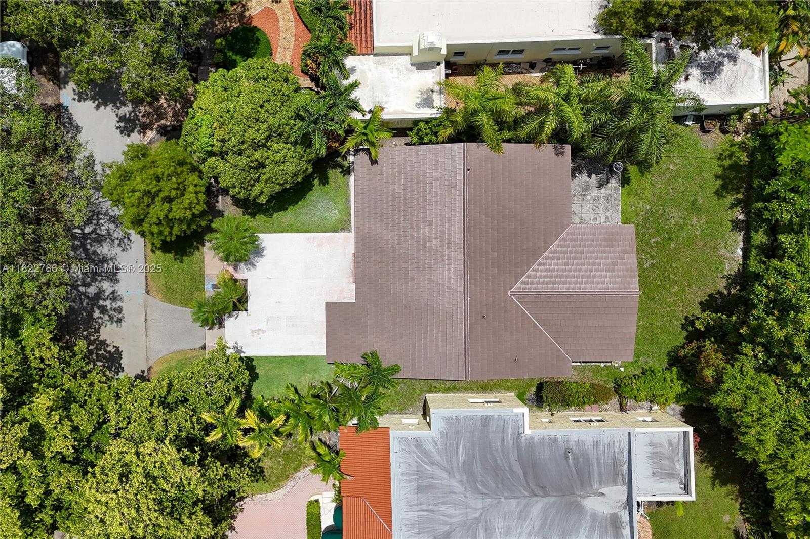 Small Image of 708 NAVARRE AVE, Coral Gables Number 17