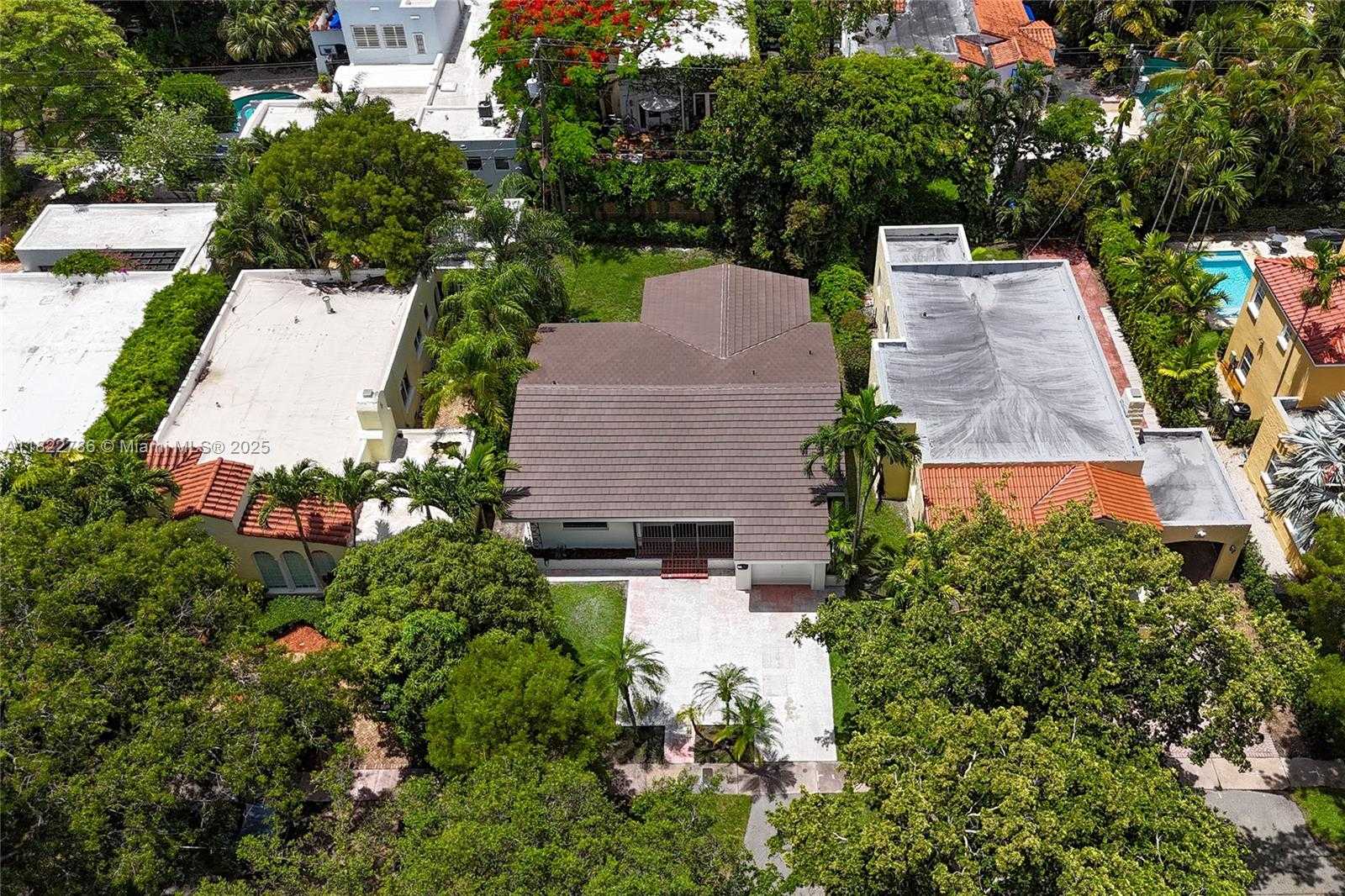 Small Image of 708 NAVARRE AVE, Coral Gables Number 18